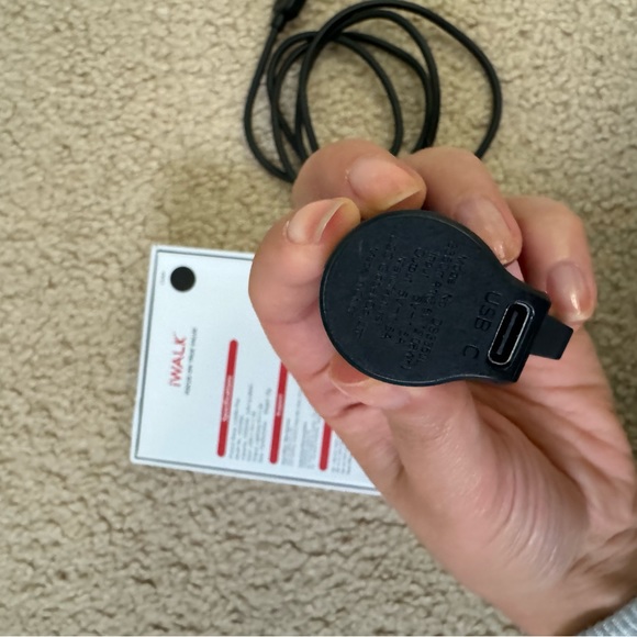 Portable charger - Picture 3 of 5